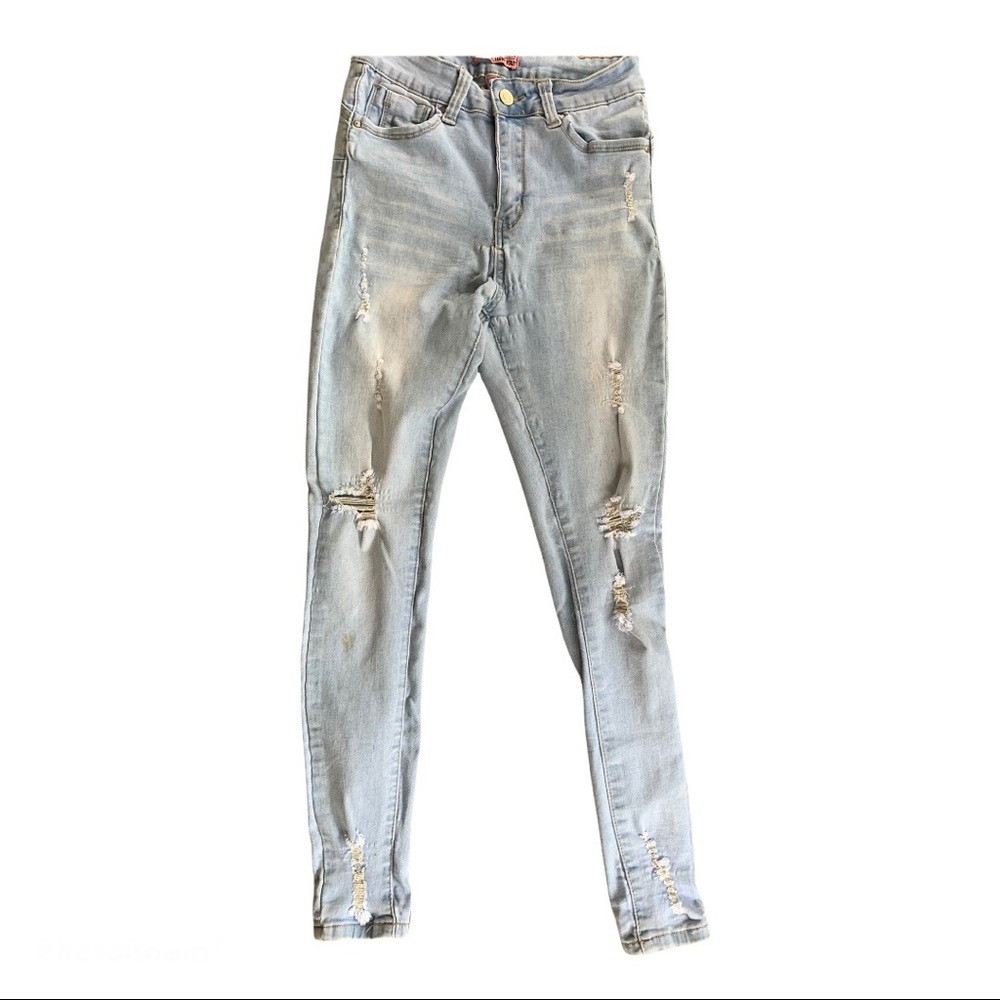 Distressed Jeans 7